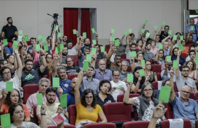 Docentes da UFOP aprovam indicativo de greve para 15/04